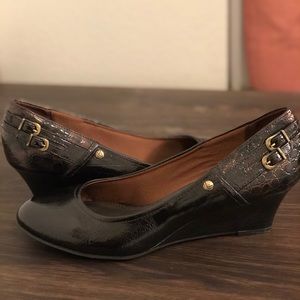 LifeStride Dark Bronze Wedge Pump
